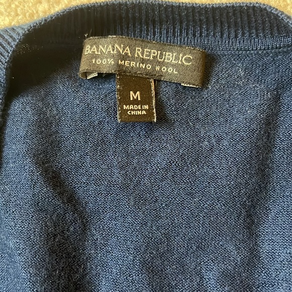 Banana Republic Women’s Cardigan - Picture 2 of 6